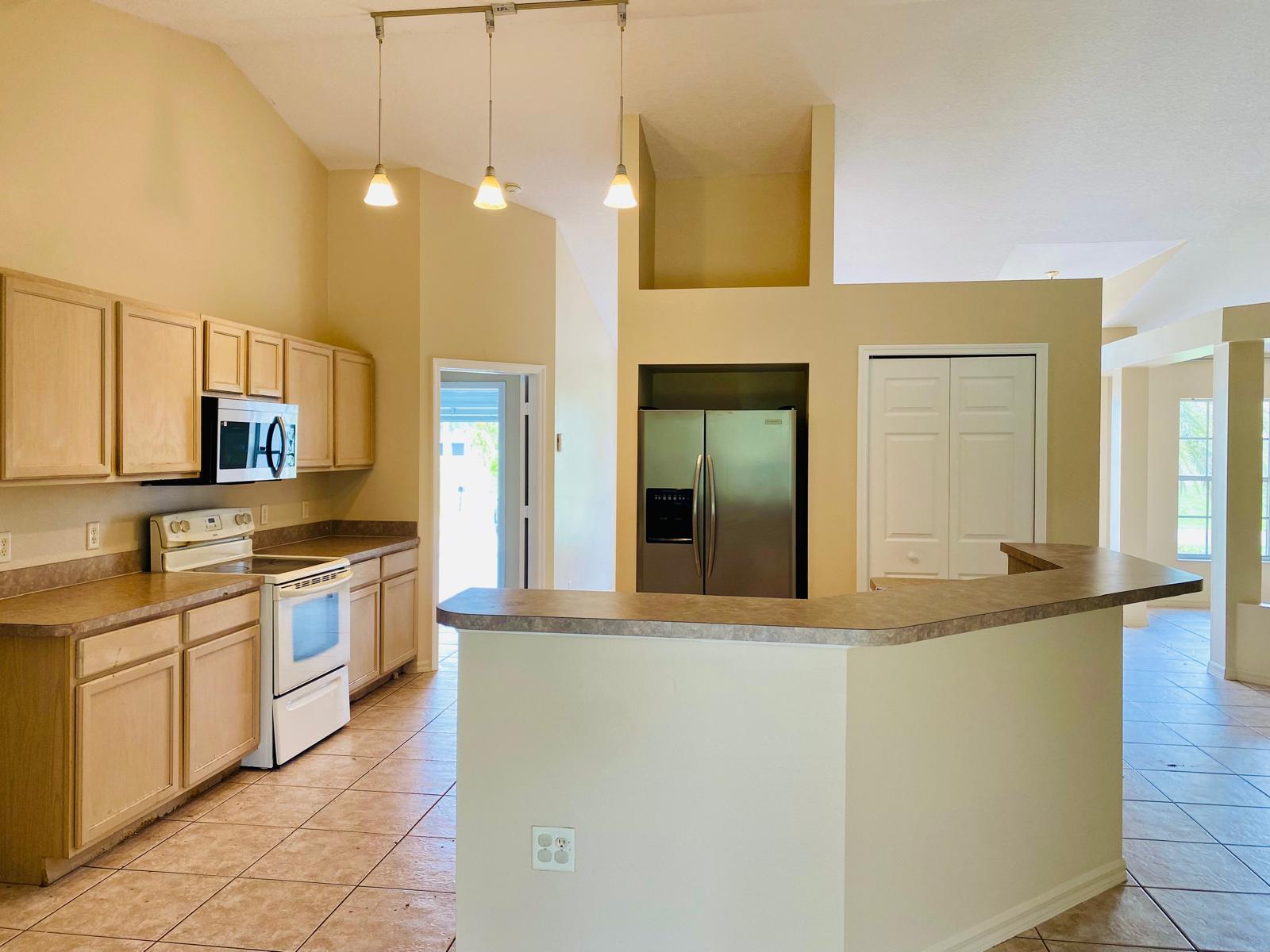 PORT ST LUCIE SECTION 44 - Residential Lease