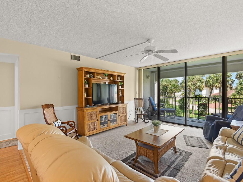 Sea Watch - Residential