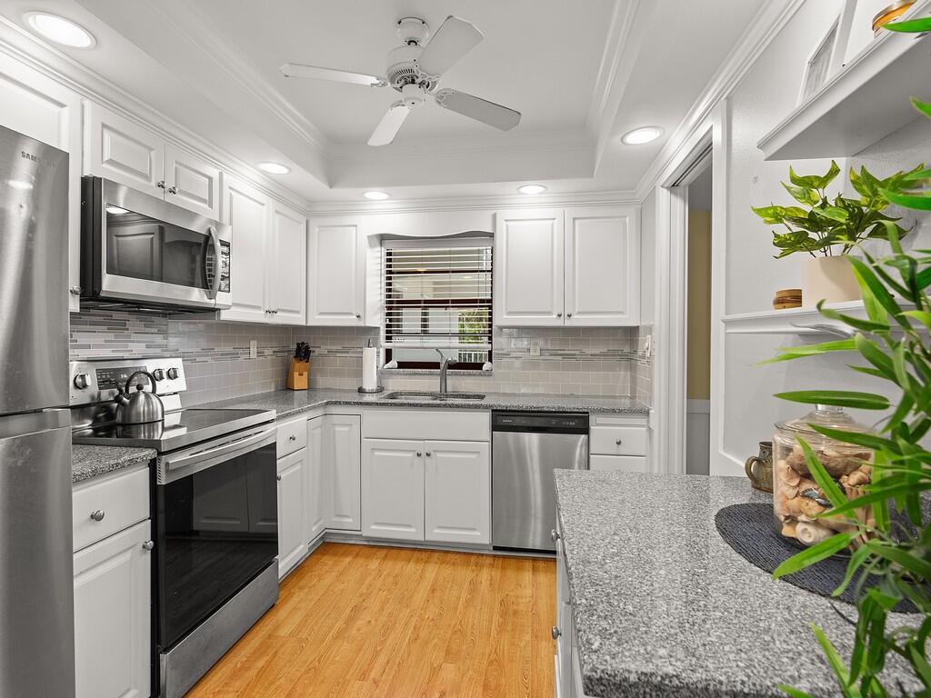 Sea Watch - Residential