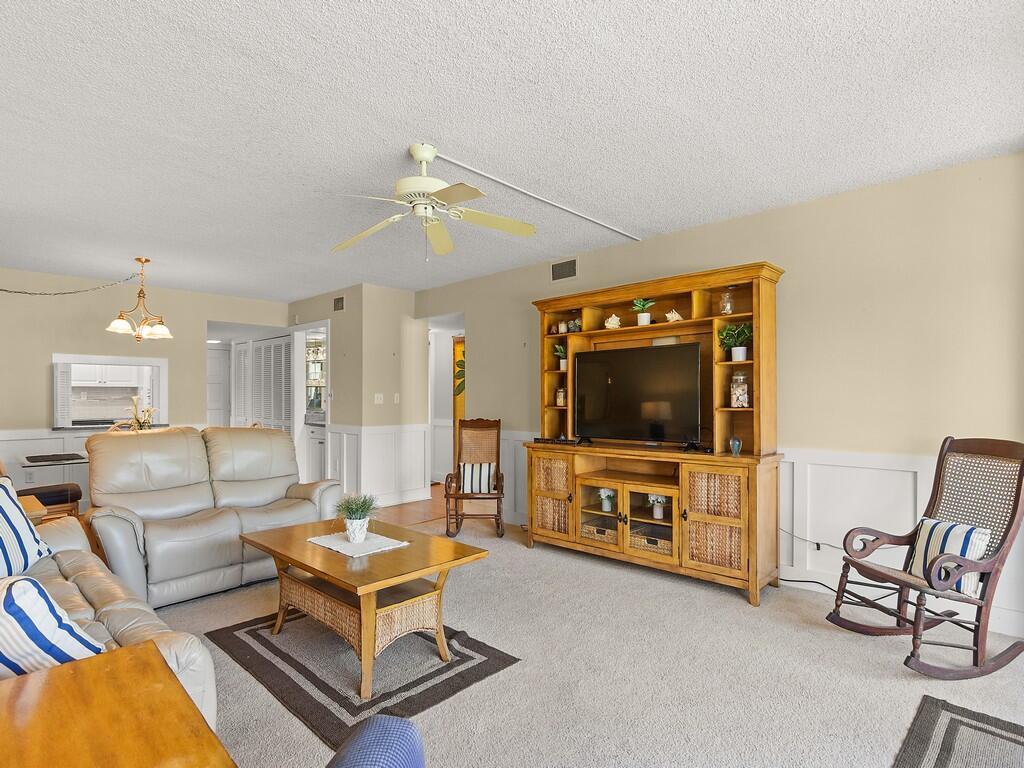 5300 Highway A1a 205