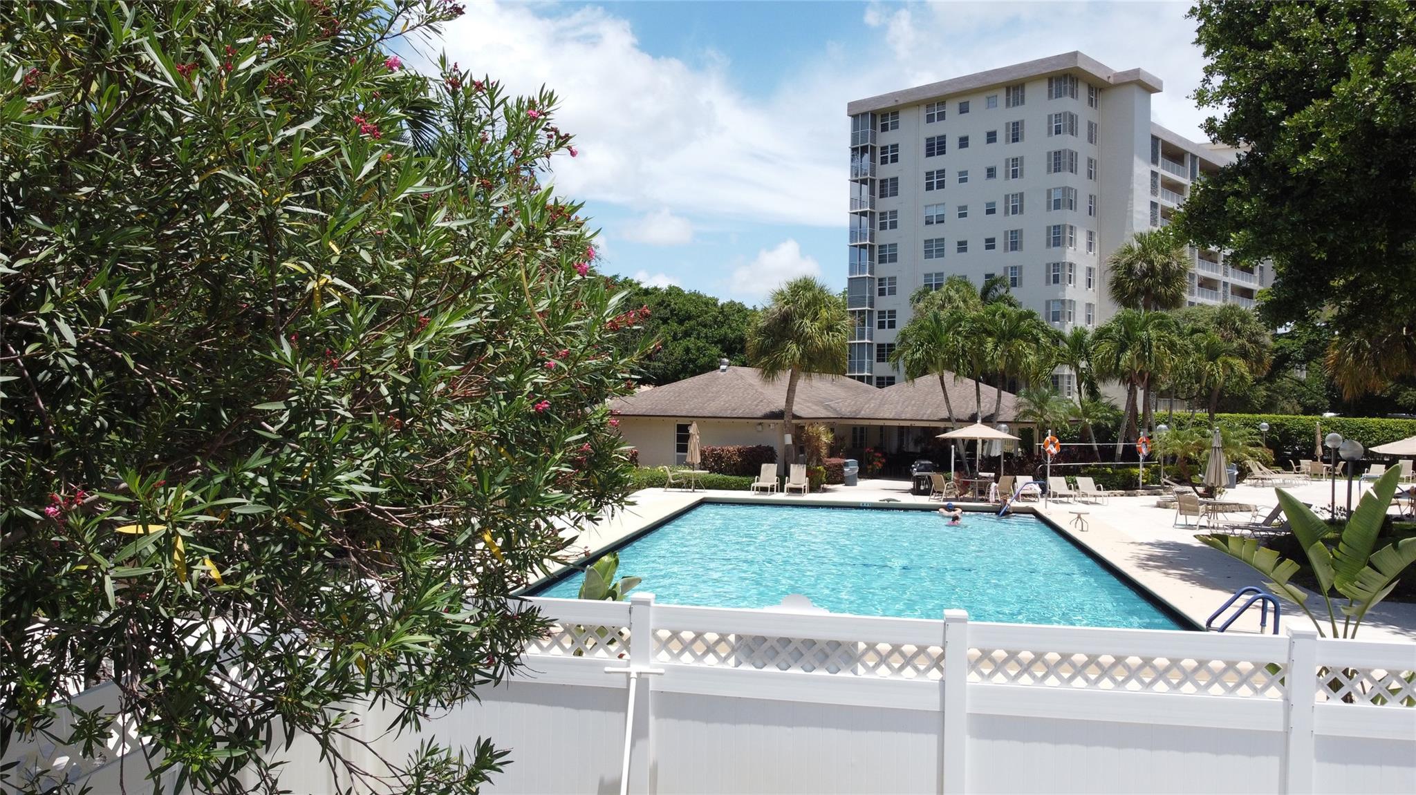 3499 Oaks Way 506