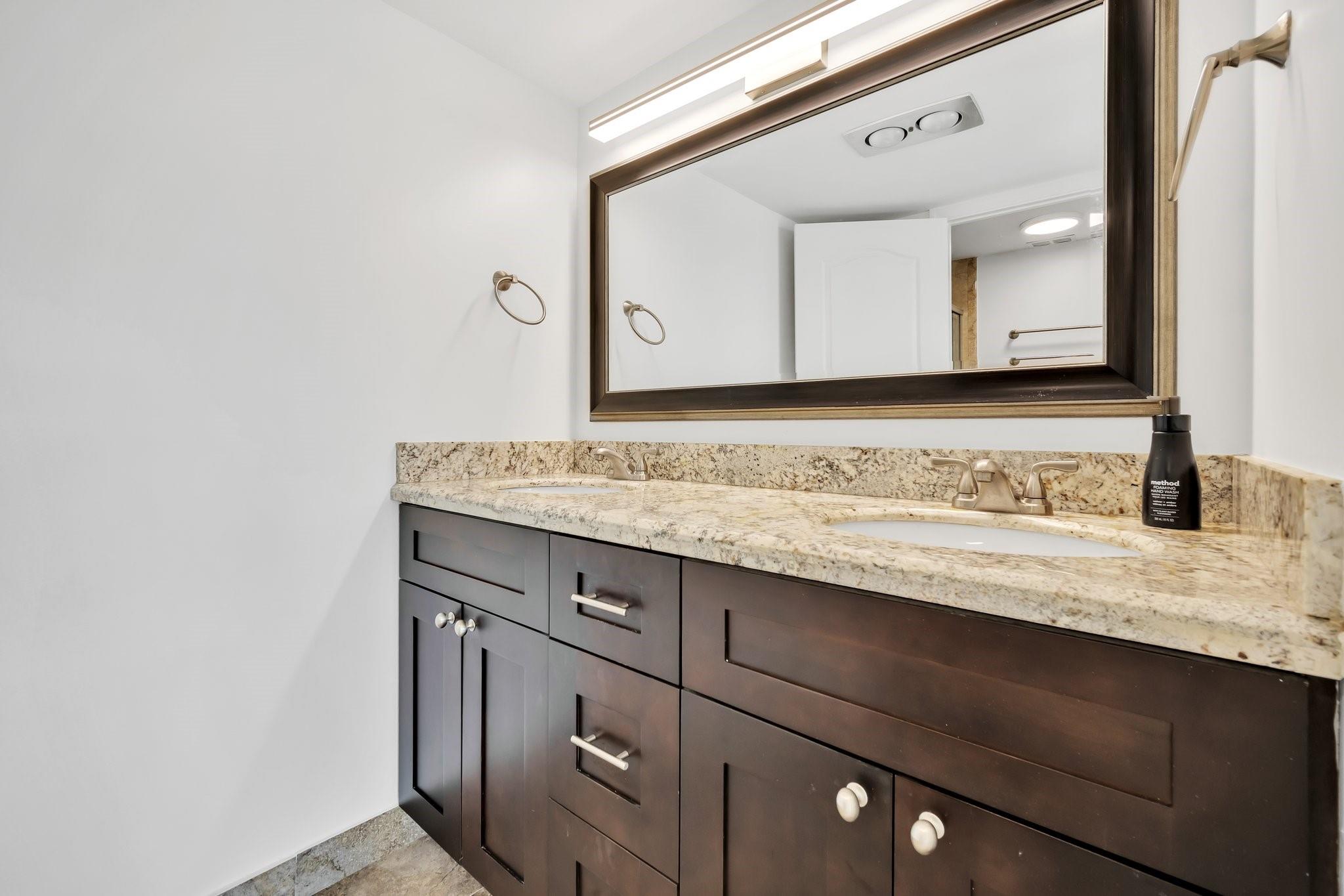 Nautical Towers - Residential