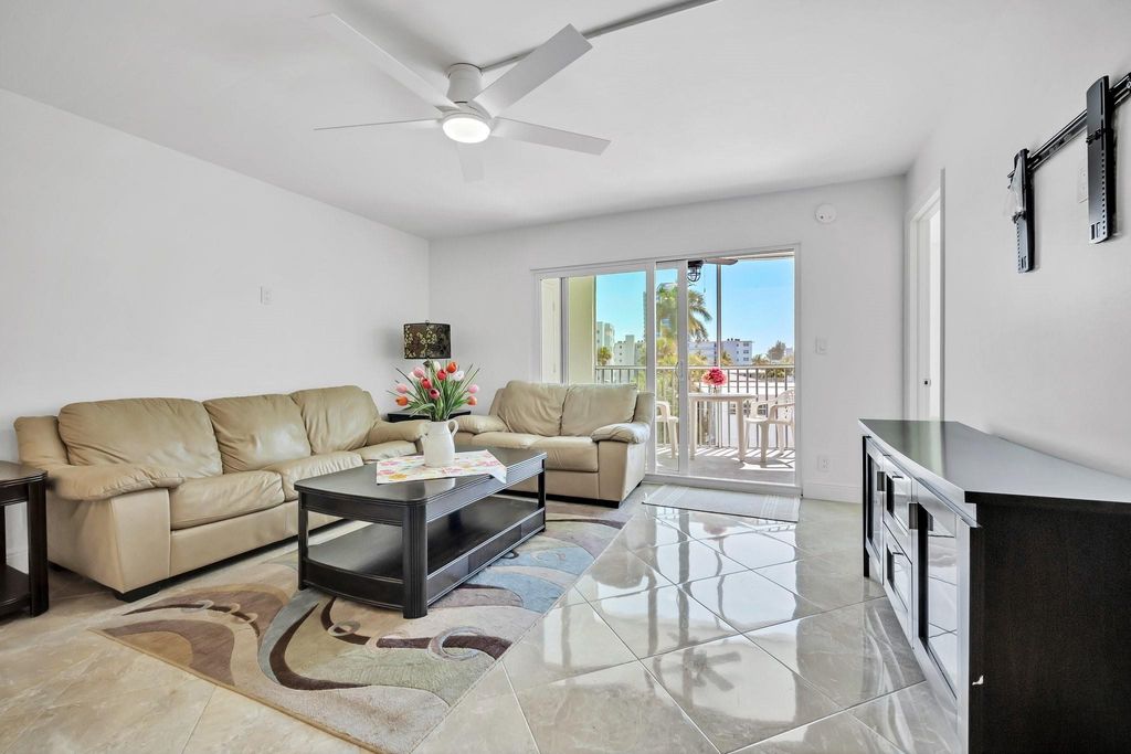 Photo of 720 Bayshore Drive #304, Fort Lauderdale, FL 33304 (MLS # F10532819)