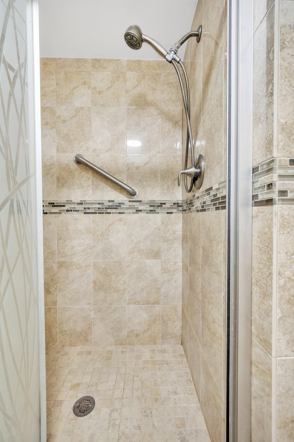 Nautical Towers - Residential