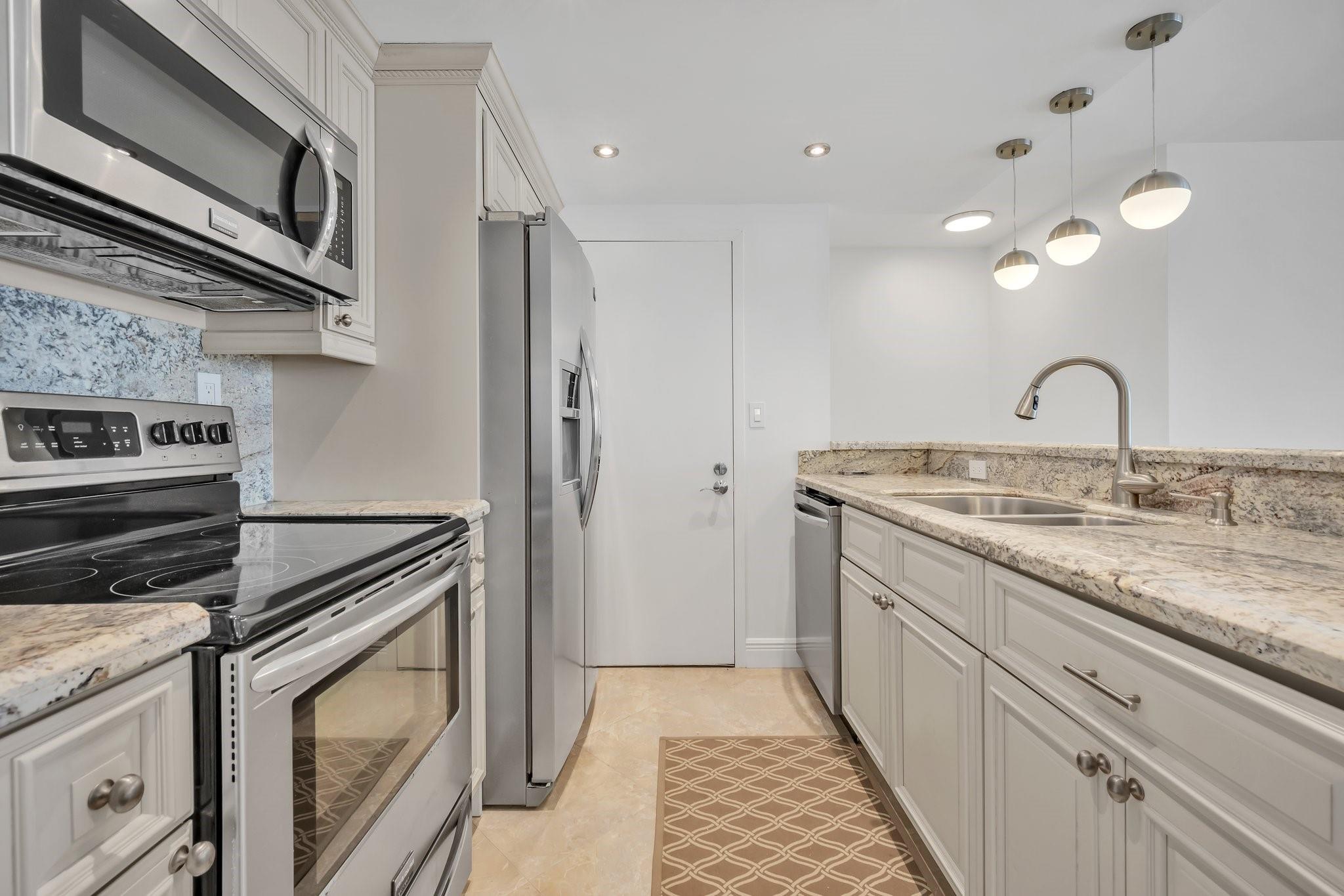 Nautical Towers - Residential