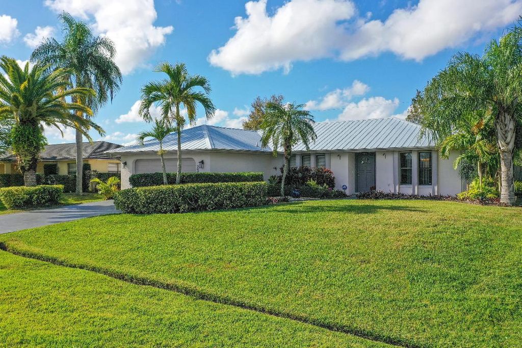 Photo of 234 SE Whitmore Drive, Port Saint Lucie, FL 34984 (MLS # R11154260)