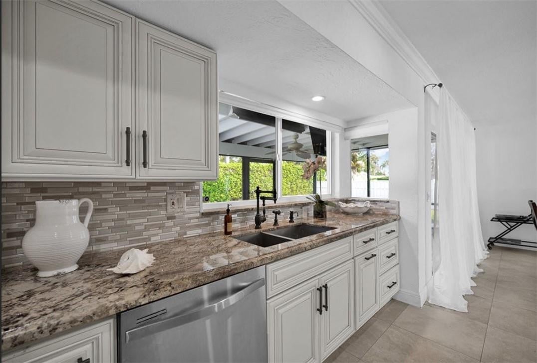 Deer-Pomp Estates 40-49 B - Residential