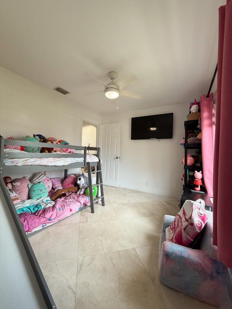 GATEWAY PALMS - Residential