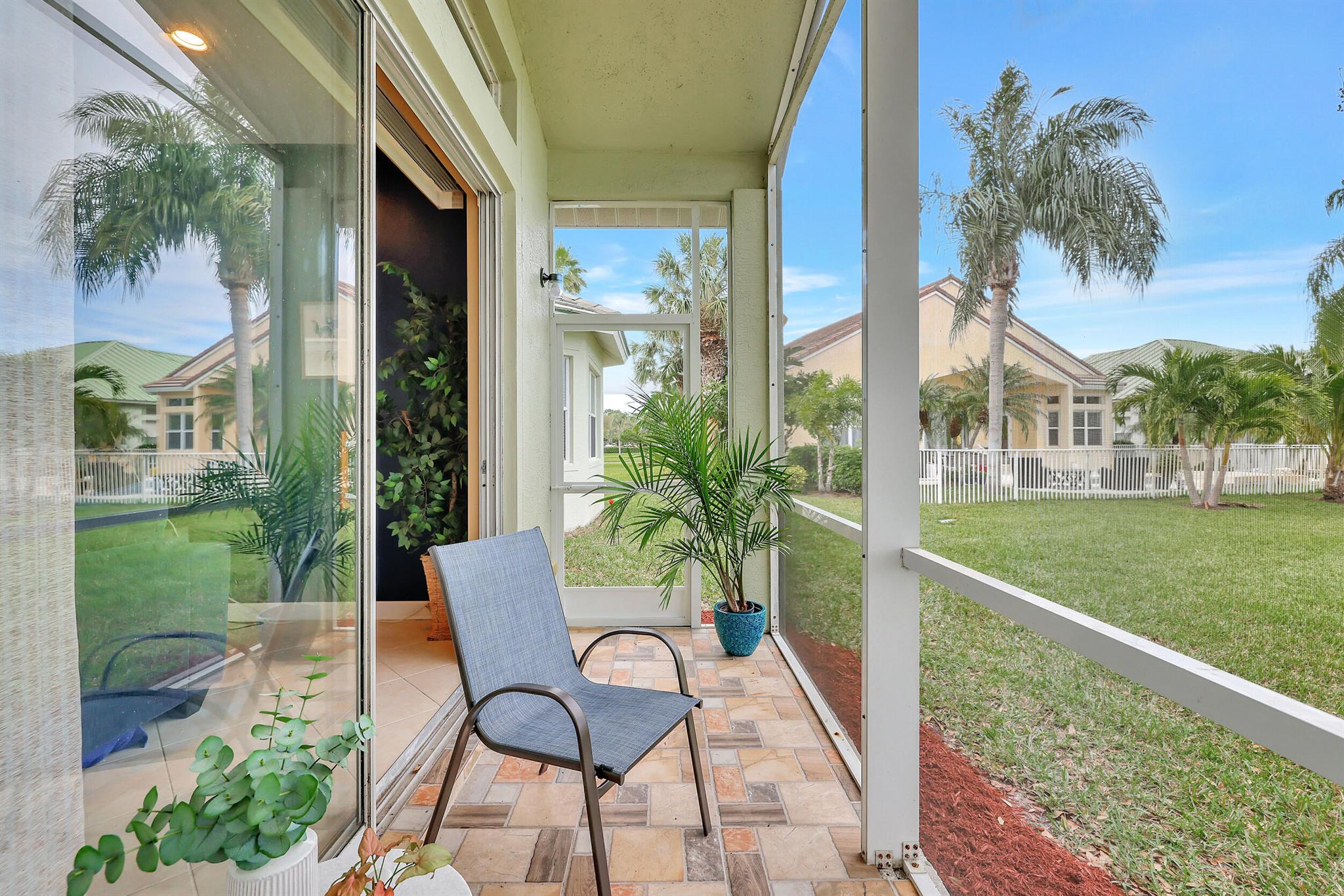 MAGNOLIA LAKES PHASE 1 ST LUCIE WEST NO 151 - Residential