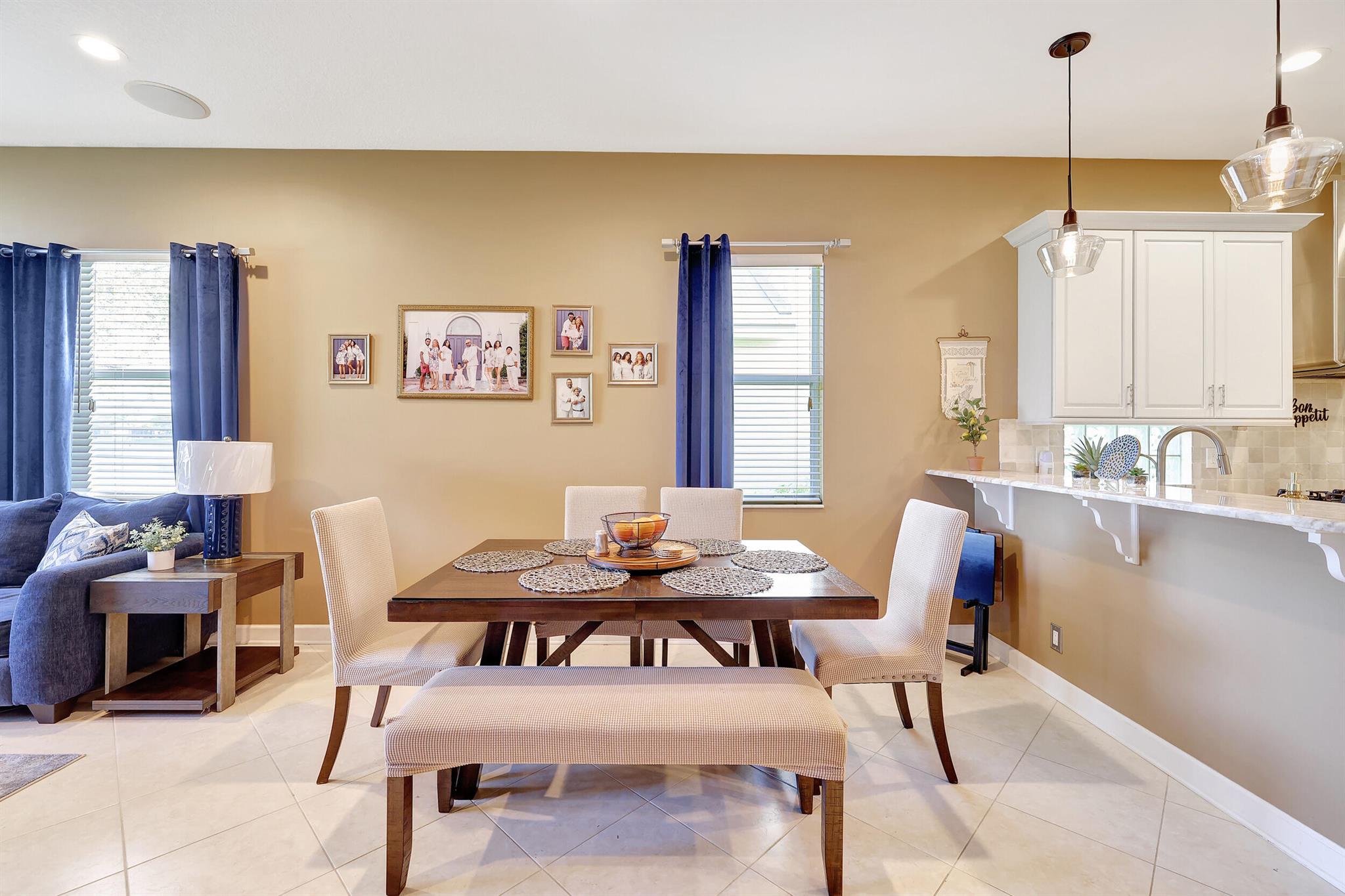 MAGNOLIA LAKES PHASE 1 ST LUCIE WEST NO 151 - Residential