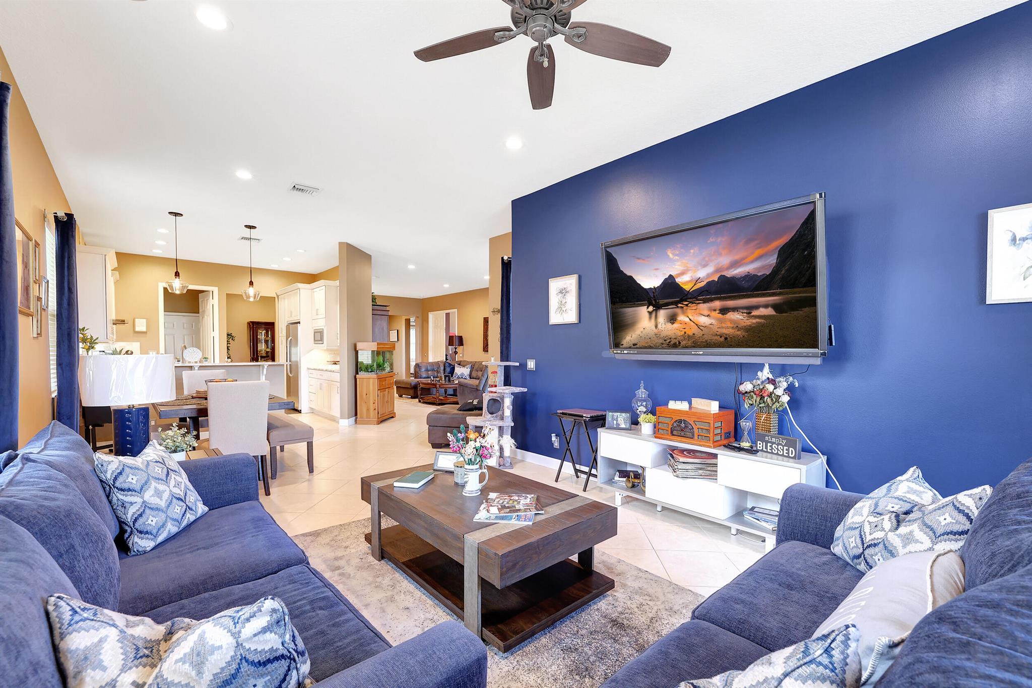 MAGNOLIA LAKES PHASE 1 ST LUCIE WEST NO 151 - Residential