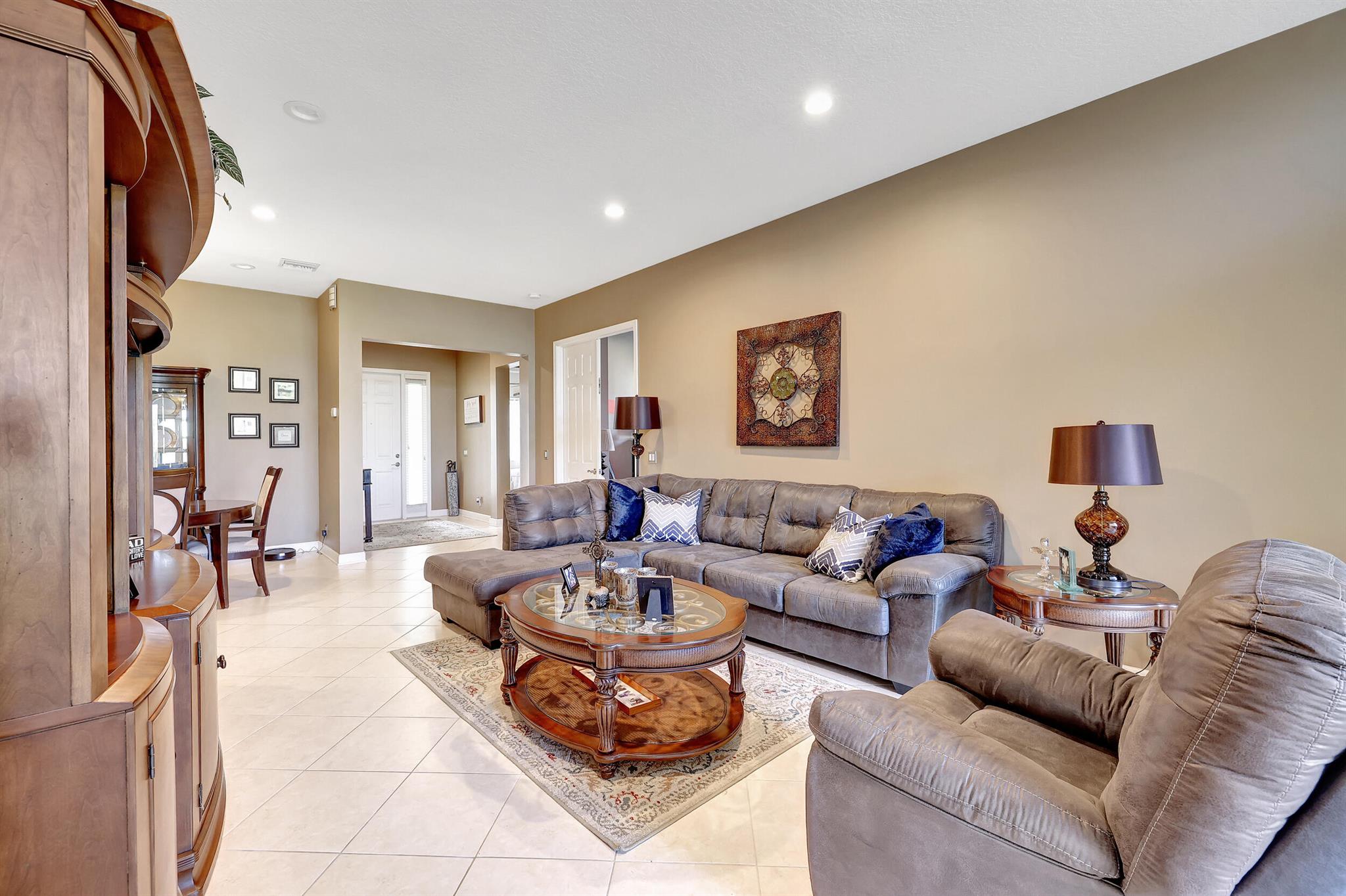 MAGNOLIA LAKES PHASE 1 ST LUCIE WEST NO 151 - Residential