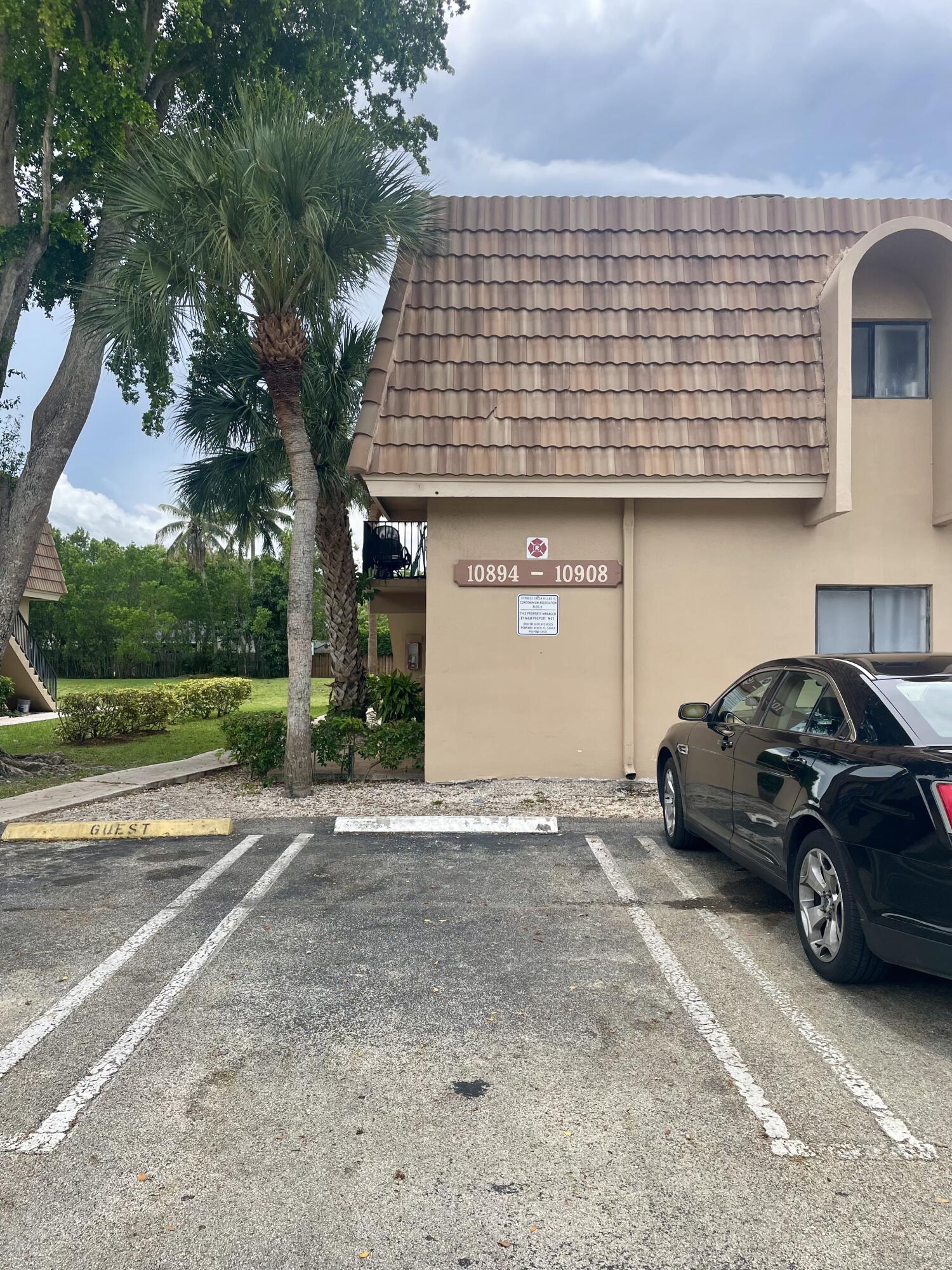 10898 Royal Palm Boulevard 10898