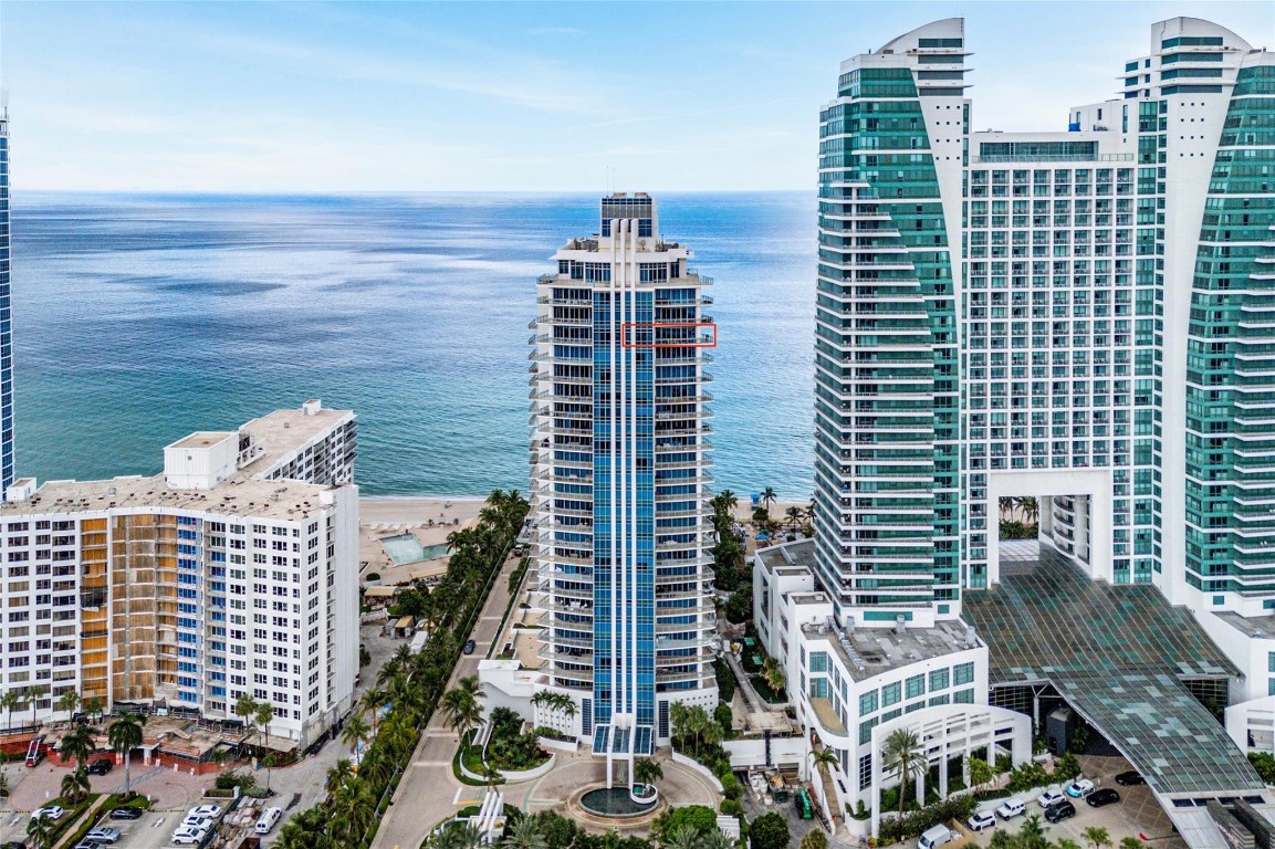 DIPLOMAT OCEANFRONT RESID - Residential