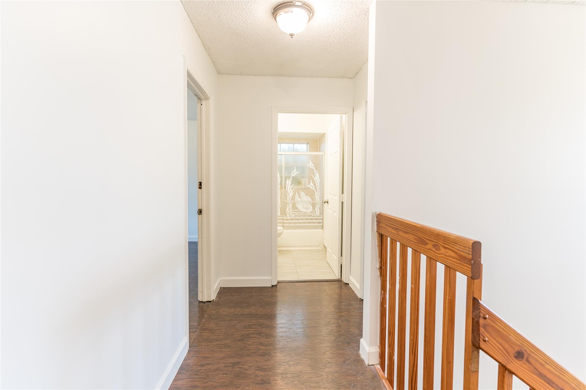 Country Lake Park - Residential