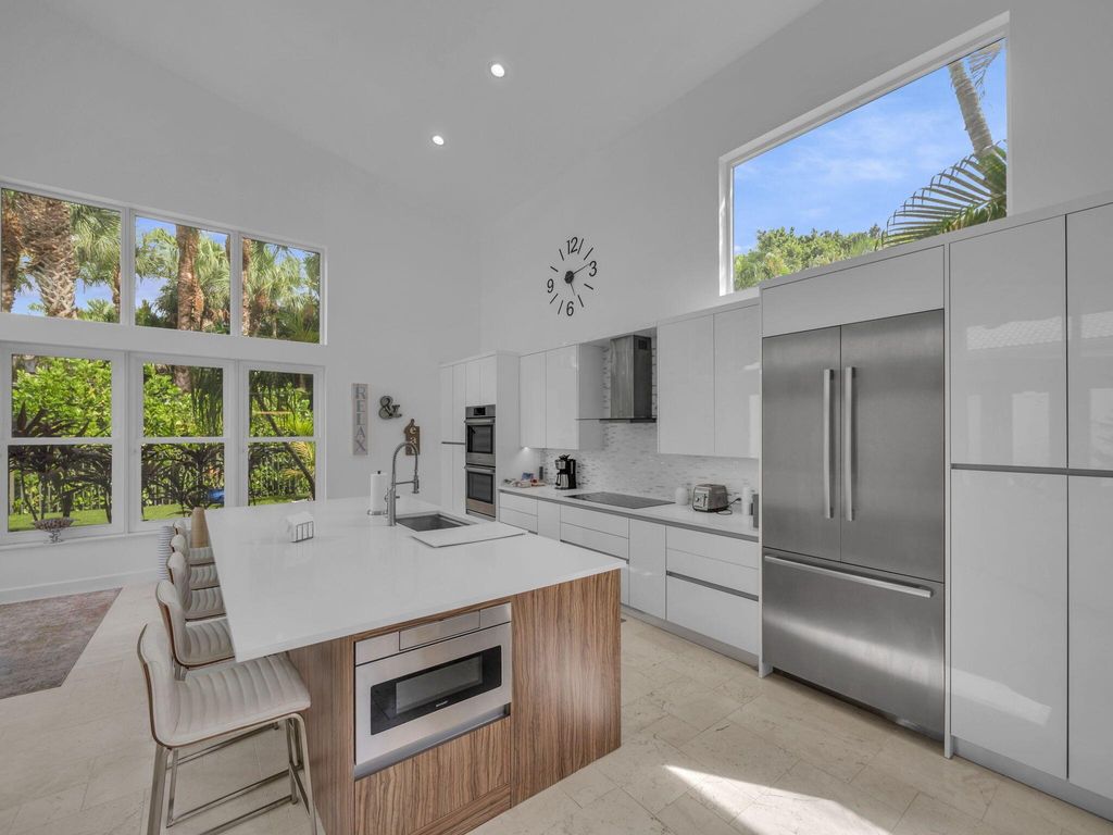 Photo of 102 Sunset Bay Drive, Palm Beach Gardens, FL 33418 (MLS # R11125809)