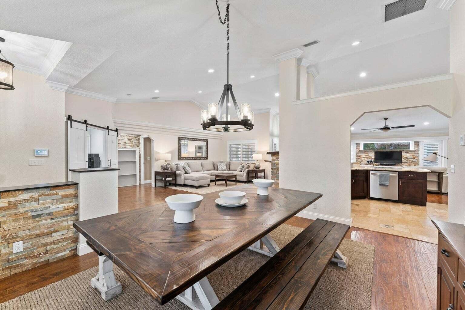 LAS FLORES RANCHOS - Residential