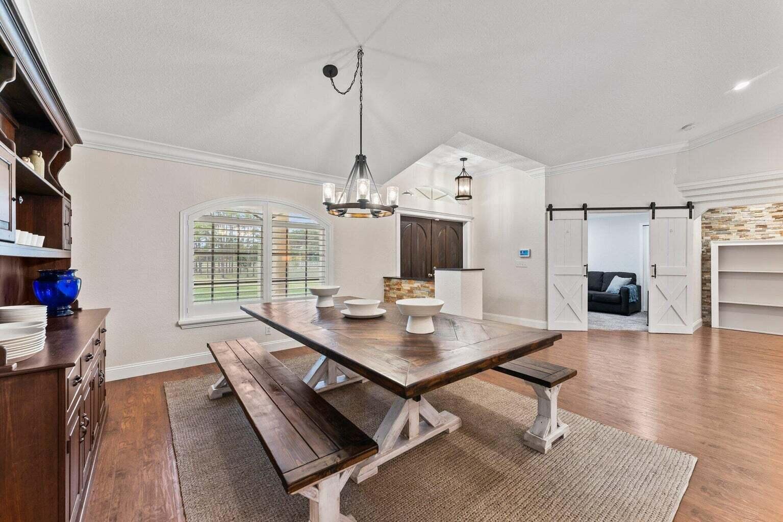 LAS FLORES RANCHOS - Residential