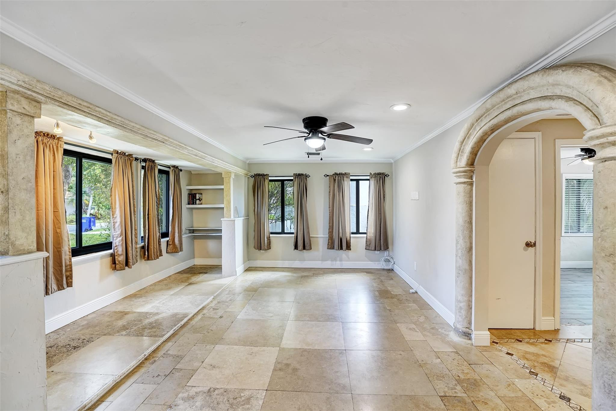 HILLSBORO SHORES SEC - Residential