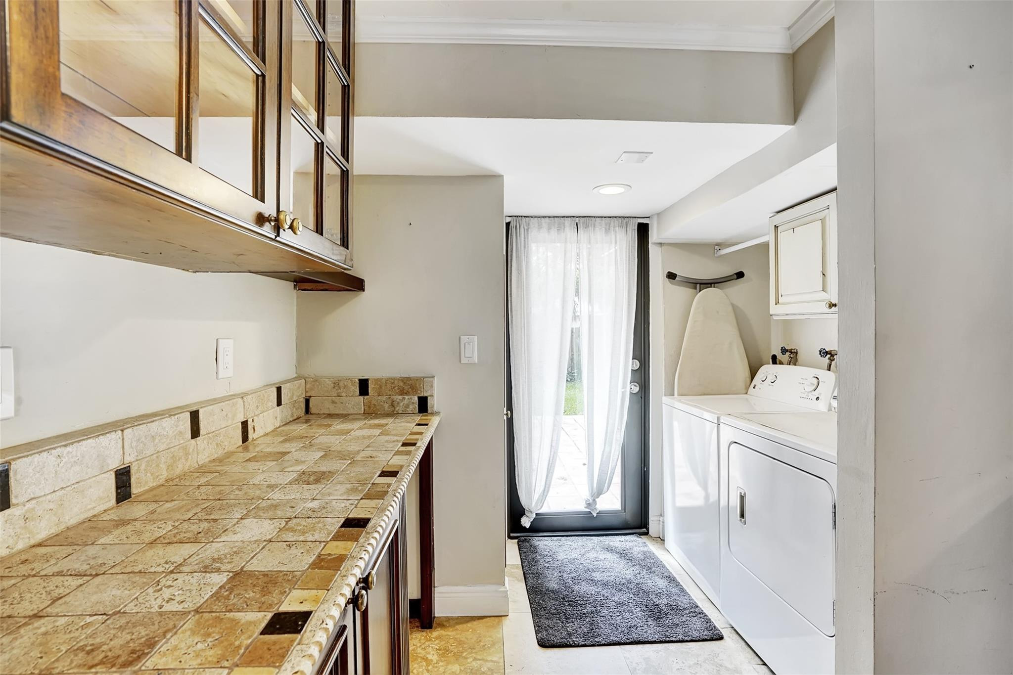 HILLSBORO SHORES SEC - Residential