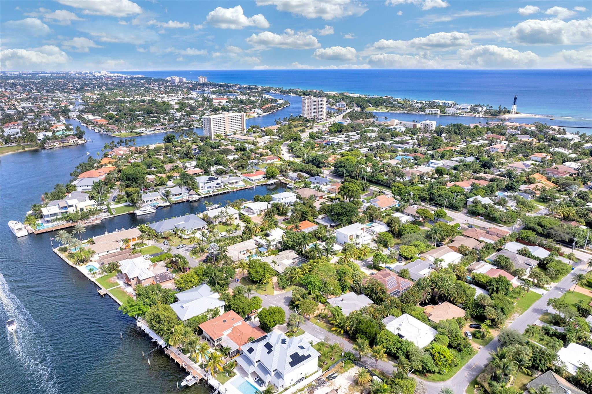 HILLSBORO SHORES SEC - Residential