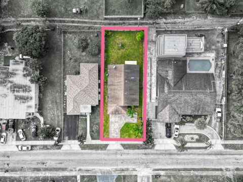 124 NW 8th Avenue Delray Beach FL 33444