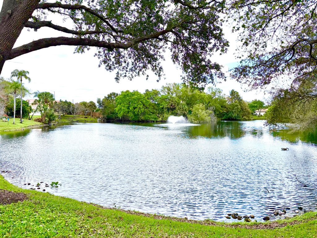 Photo of 8 Bell Lane, Palm Springs, FL 33406 (MLS # B26003628)