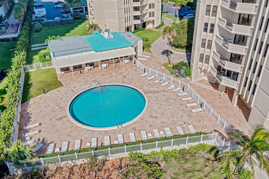 PHOENIX TOWERS - Residential