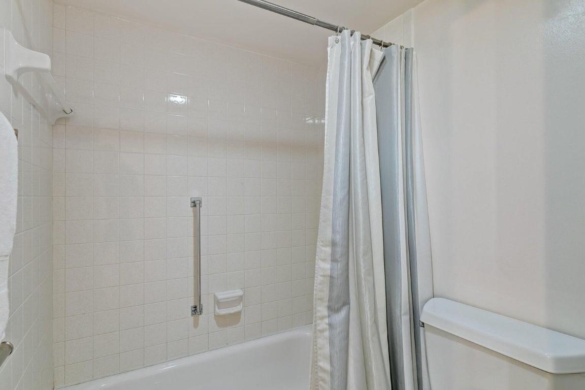 PHOENIX TOWERS - Residential