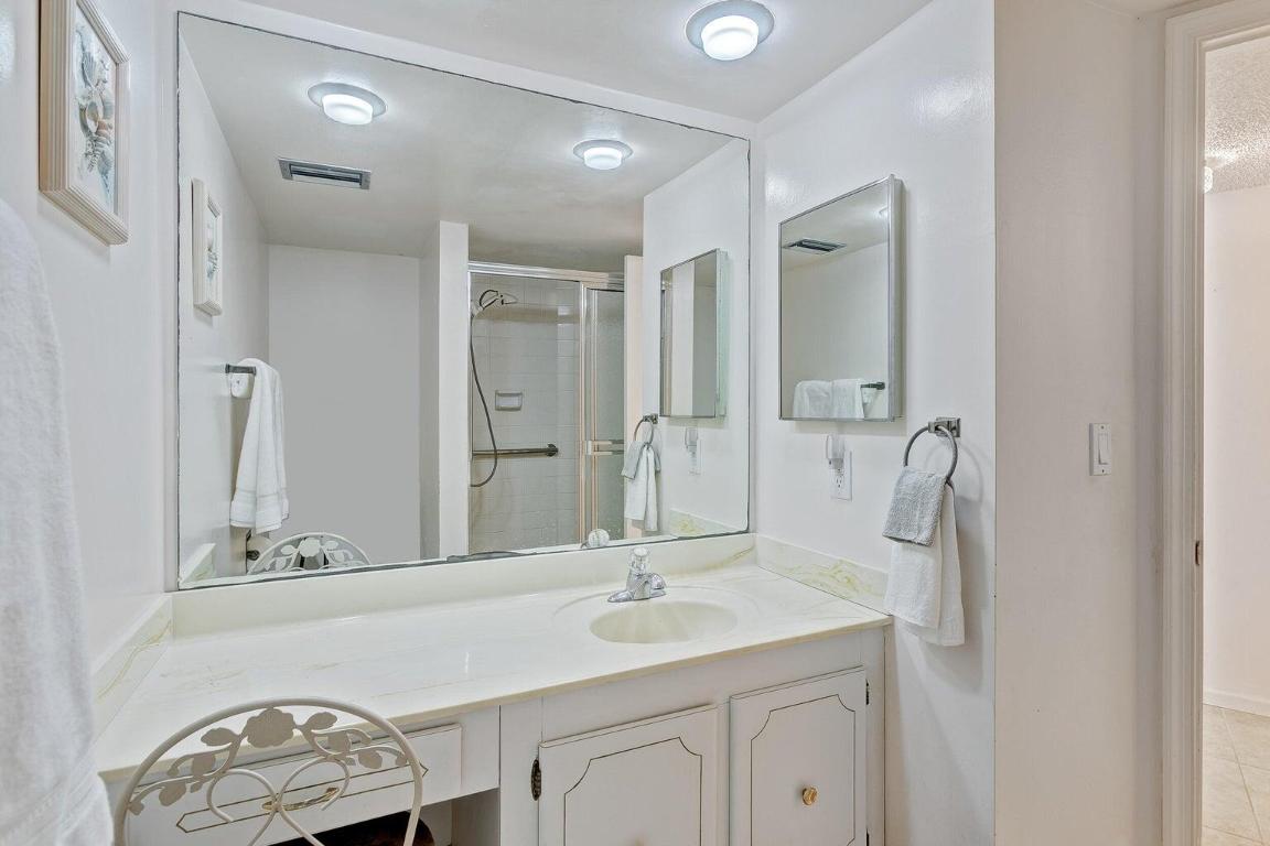 PHOENIX TOWERS - Residential