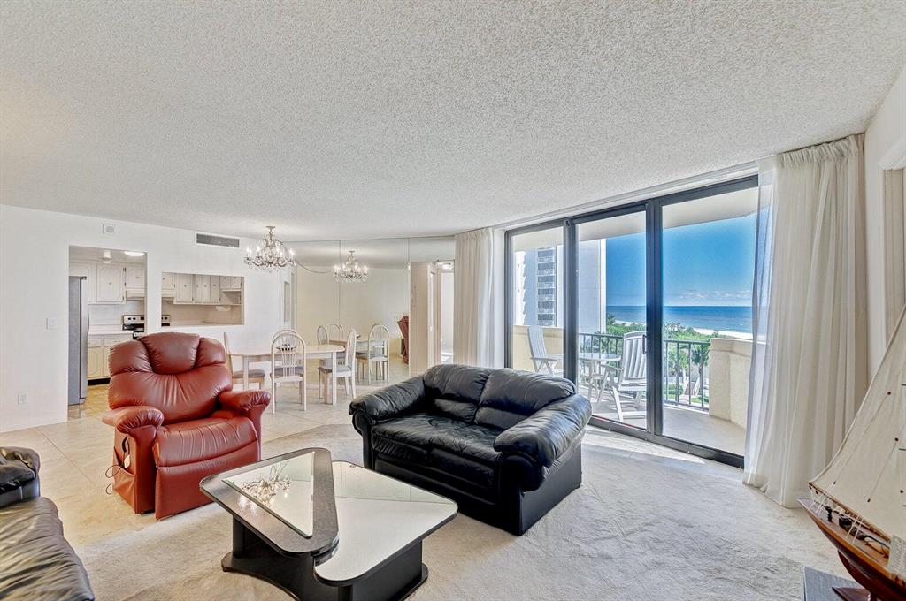 PHOENIX TOWERS - Residential