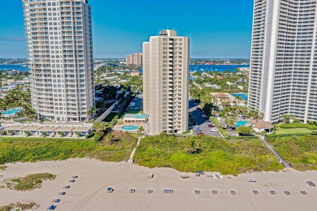 PHOENIX TOWERS - Residential
