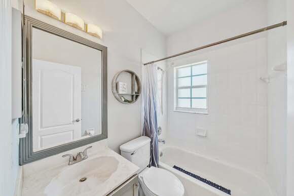 LAKES BY THE BAY SEC 10 - Residential