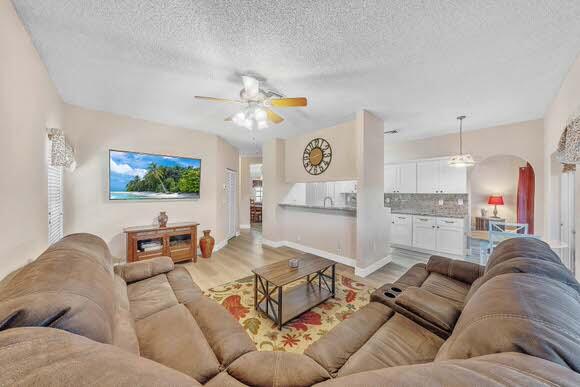 LAKES BY THE BAY SEC 10 - Residential