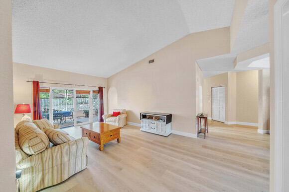 LAKES BY THE BAY SEC 10 - Residential