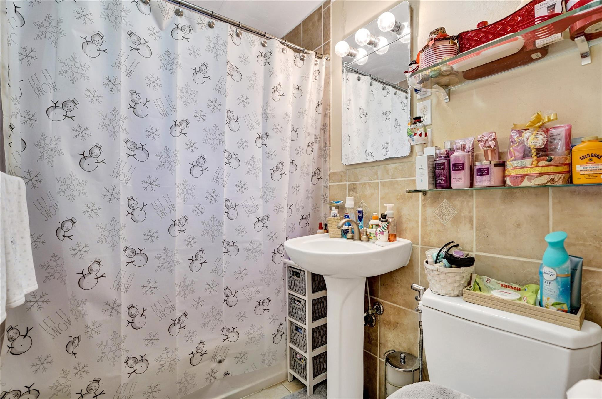 NORTH ANDREWS TERRACE - Residential