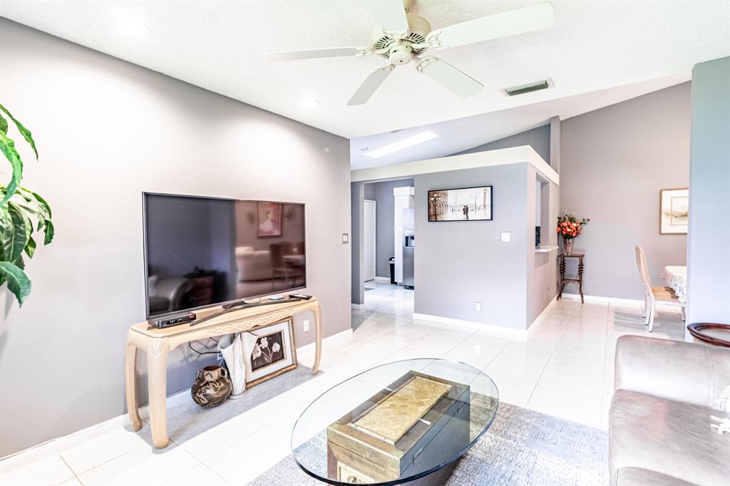 Huntington Pointe - Residential Lease