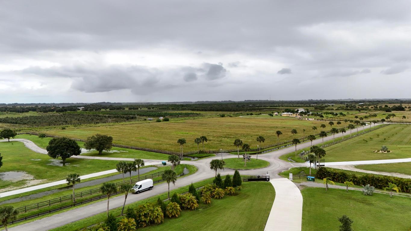 SOUTHERN STAR STABLES SUBDIVISION - Land