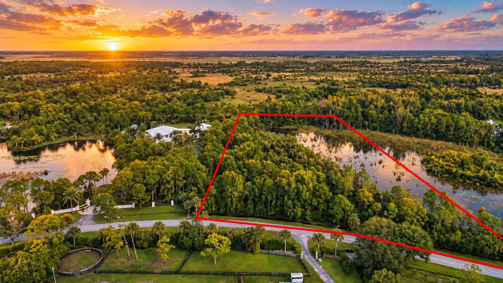 Photo of 2524 SE Ranch Acres Circle, Jupiter, FL 33478 (MLS # B26068380)