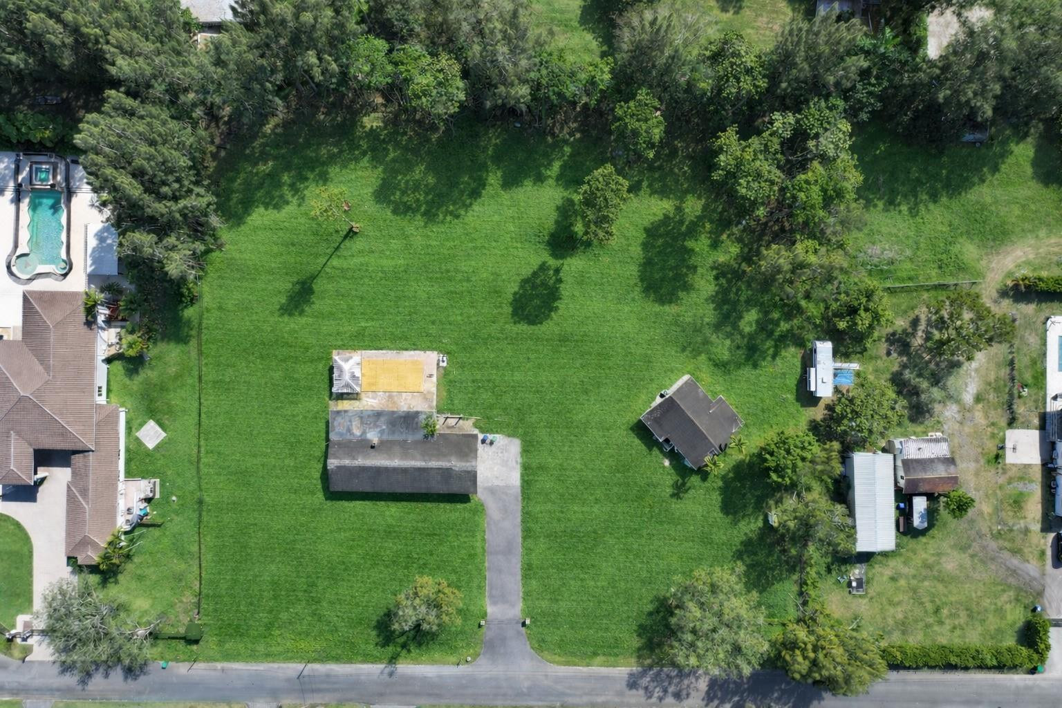 ROLLING OAKS ESTATES - Land