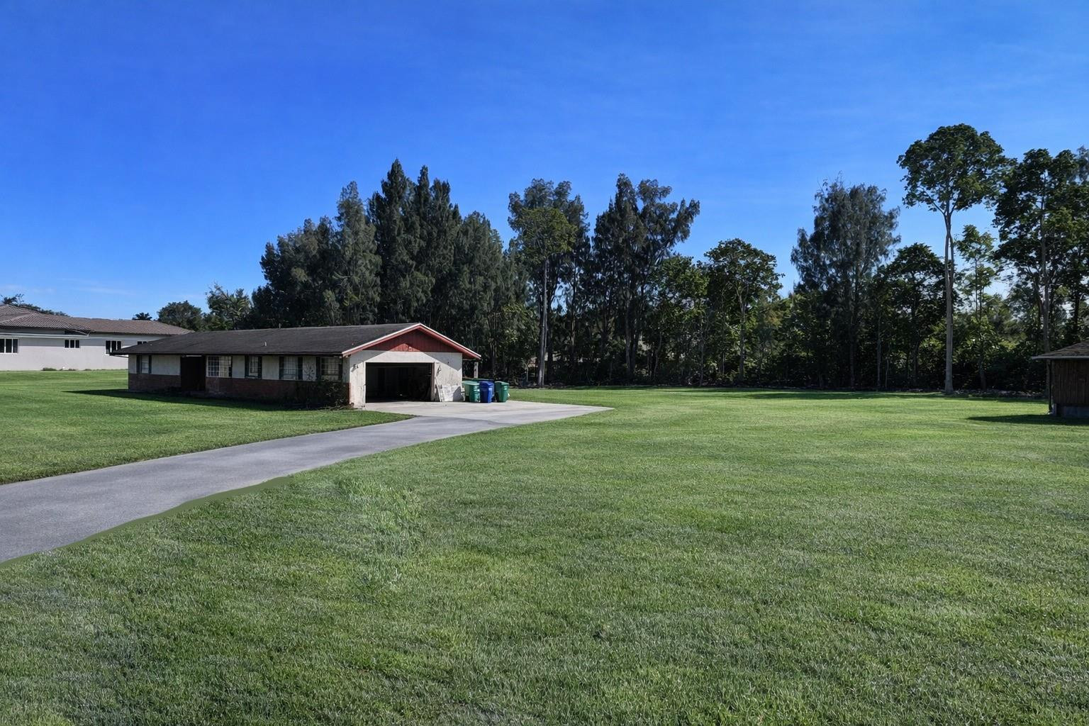 ROLLING OAKS ESTATES - Land