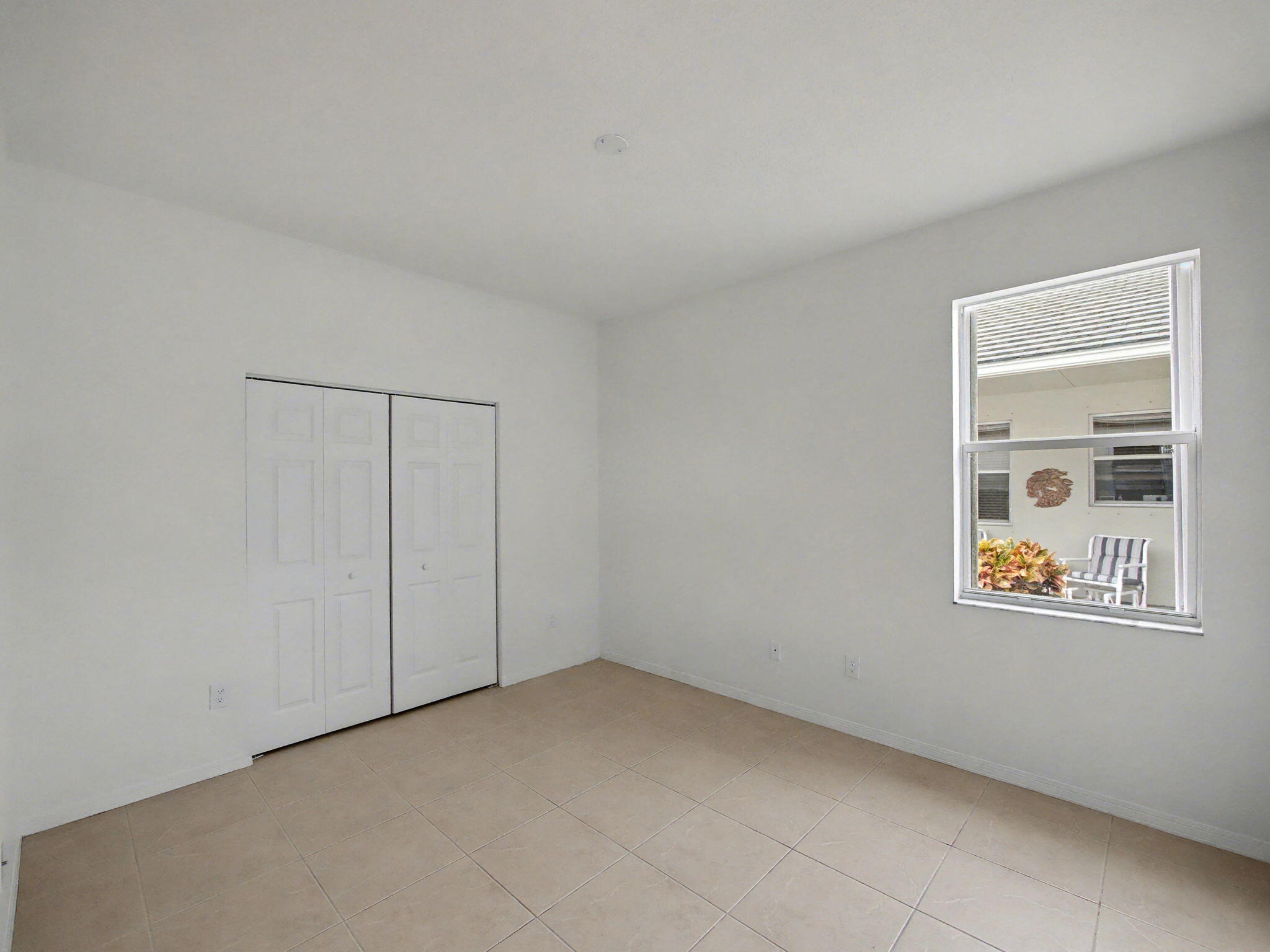 LAKEFOREST POINTE - Residential