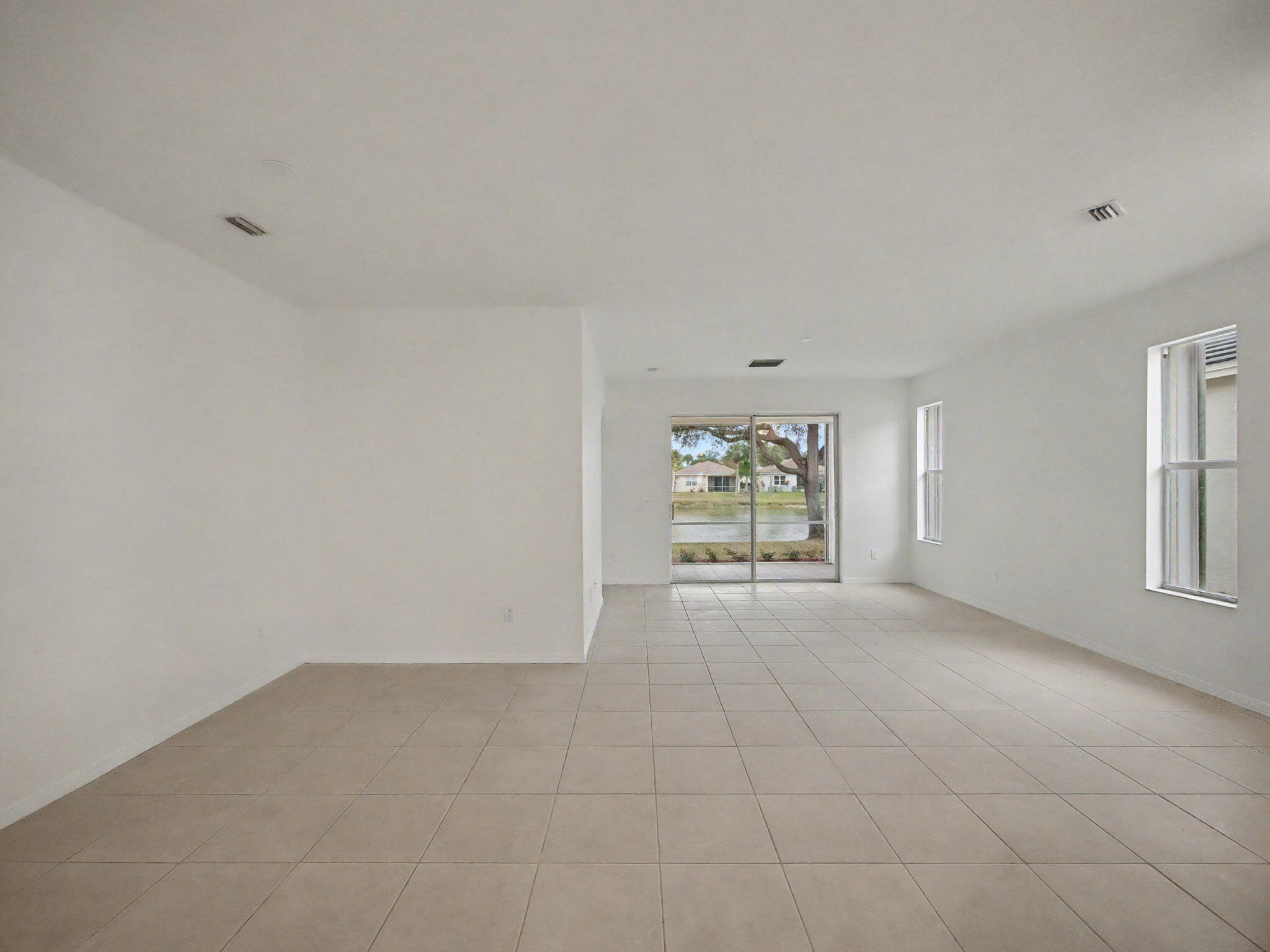 LAKEFOREST POINTE - Residential