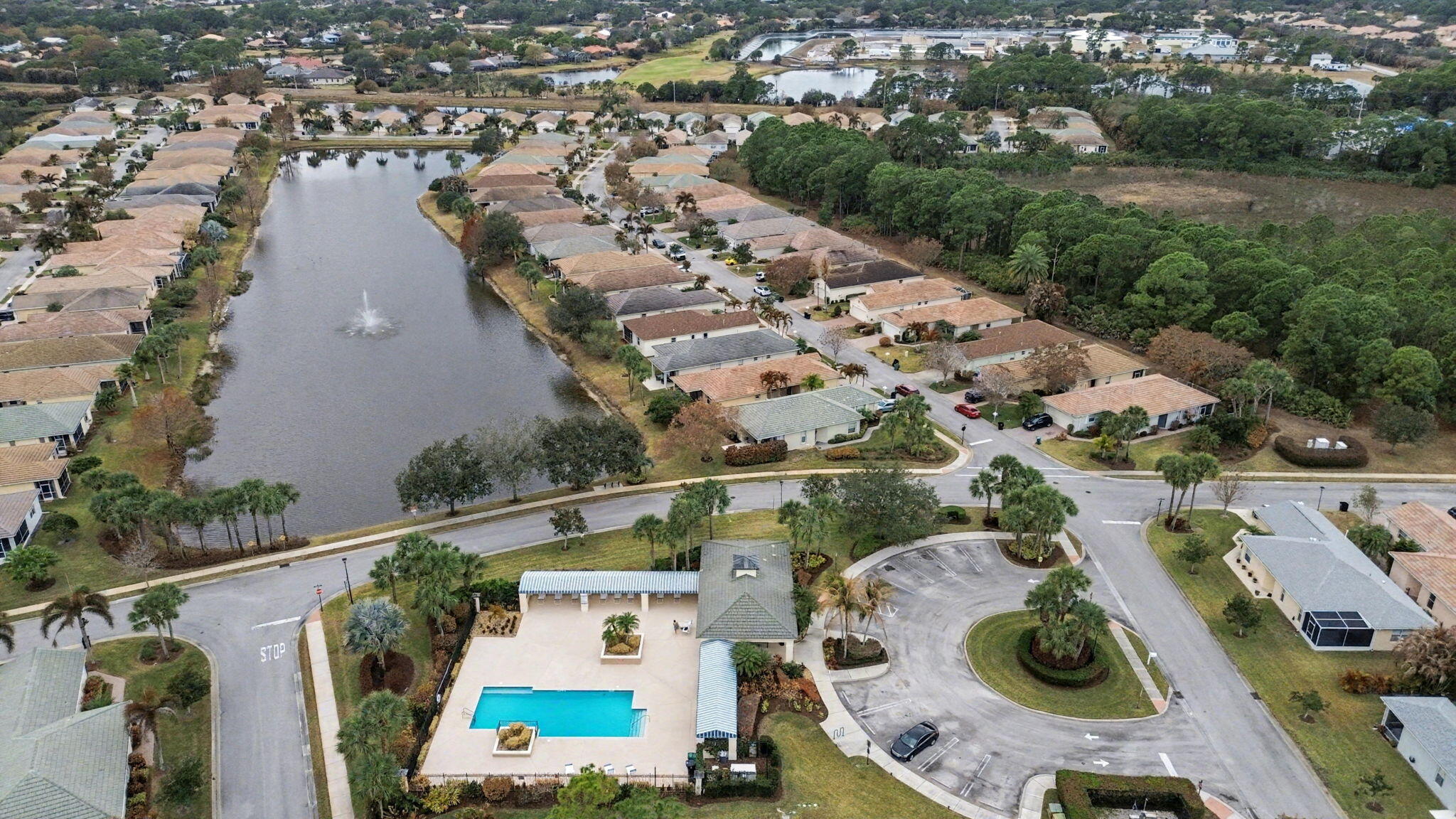 LAKEFOREST POINTE - Residential