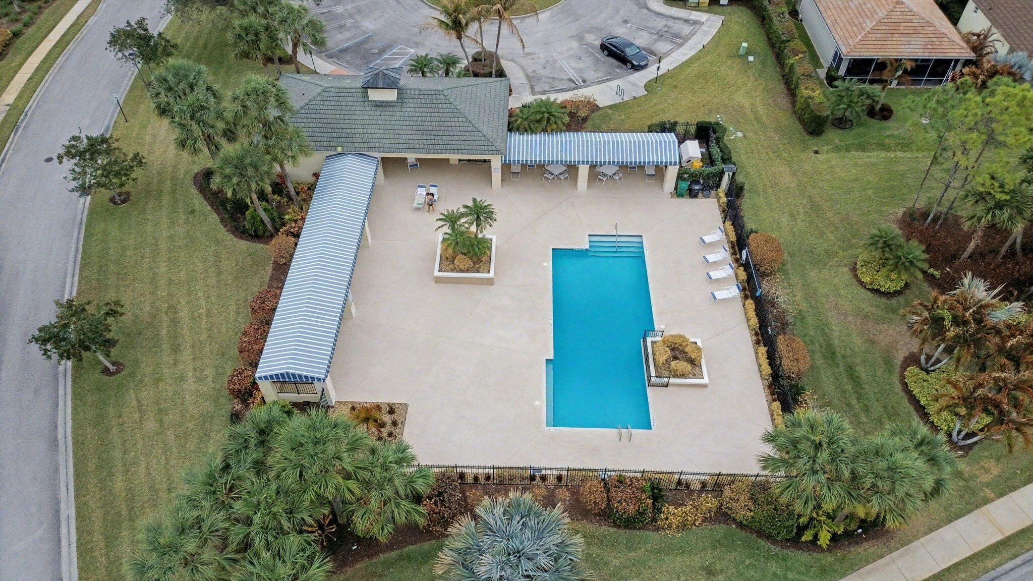 LAKEFOREST POINTE - Residential