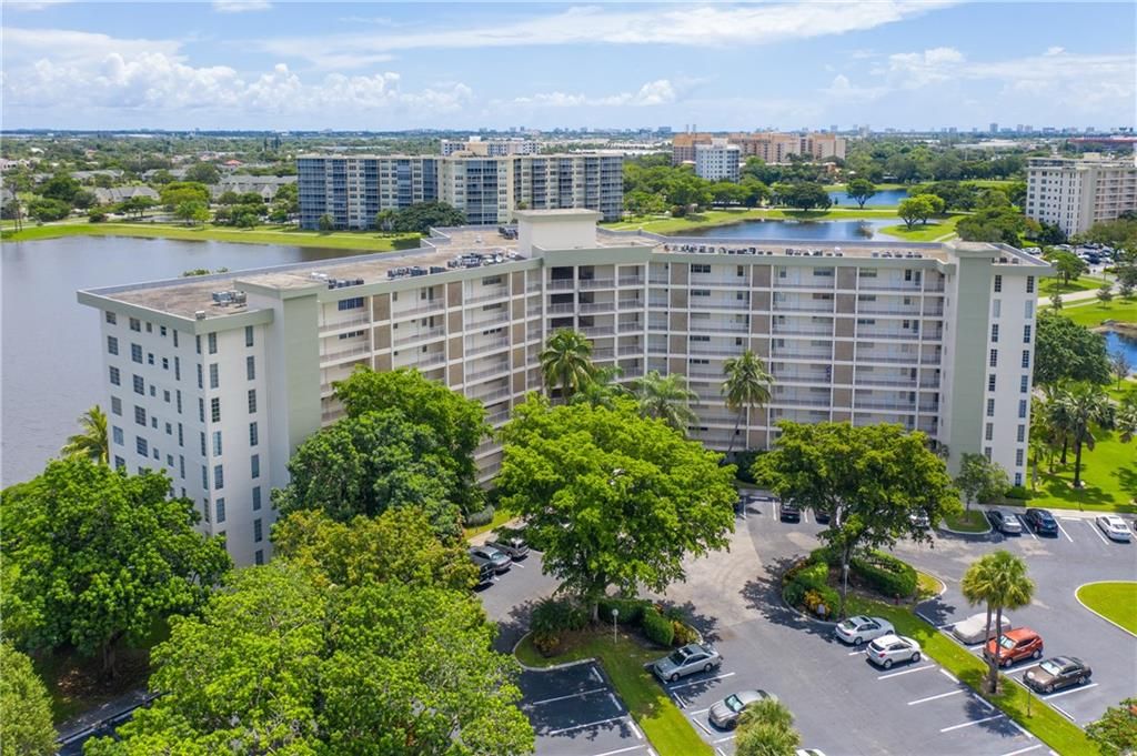 Photo of 3051 N Course Dr #906, Pompano Beach, FL 33069 (MLS # F10293357)