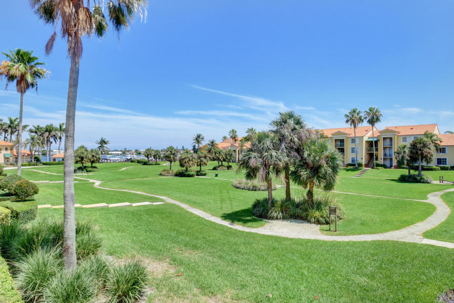YACHT CLUB ON THE INTRACOASTAL CONDO - Residential
