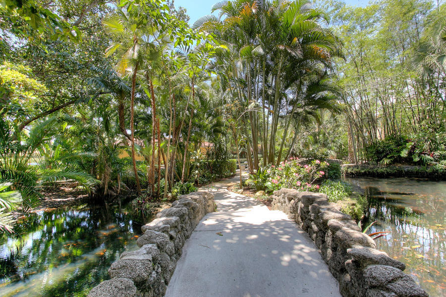 YACHT CLUB ON THE INTRACOASTAL CONDO - Residential