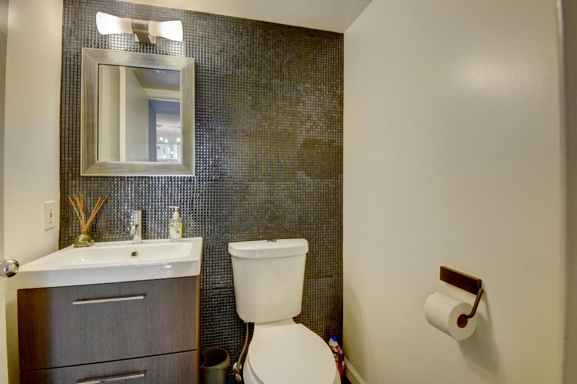 YACHT CLUB ON THE INTRACOASTAL CONDO - Residential