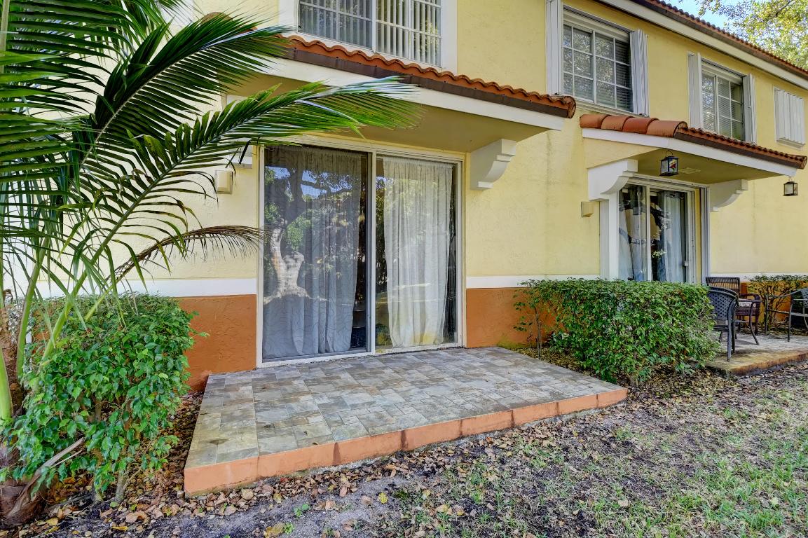YACHT CLUB ON THE INTRACOASTAL CONDO - Residential